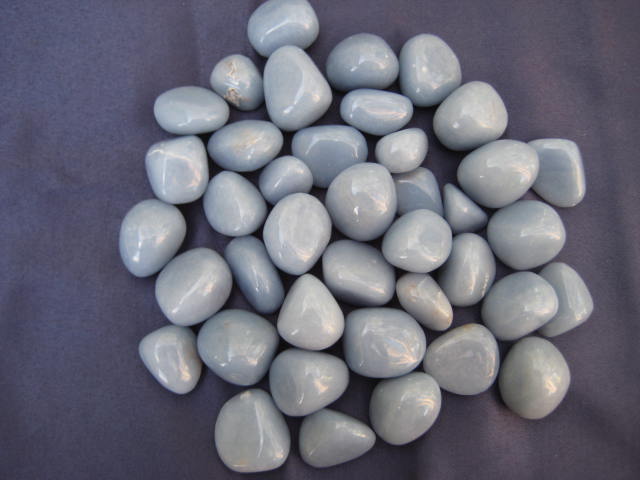 Angelite Tumbled has a connection to higher Reals 1959